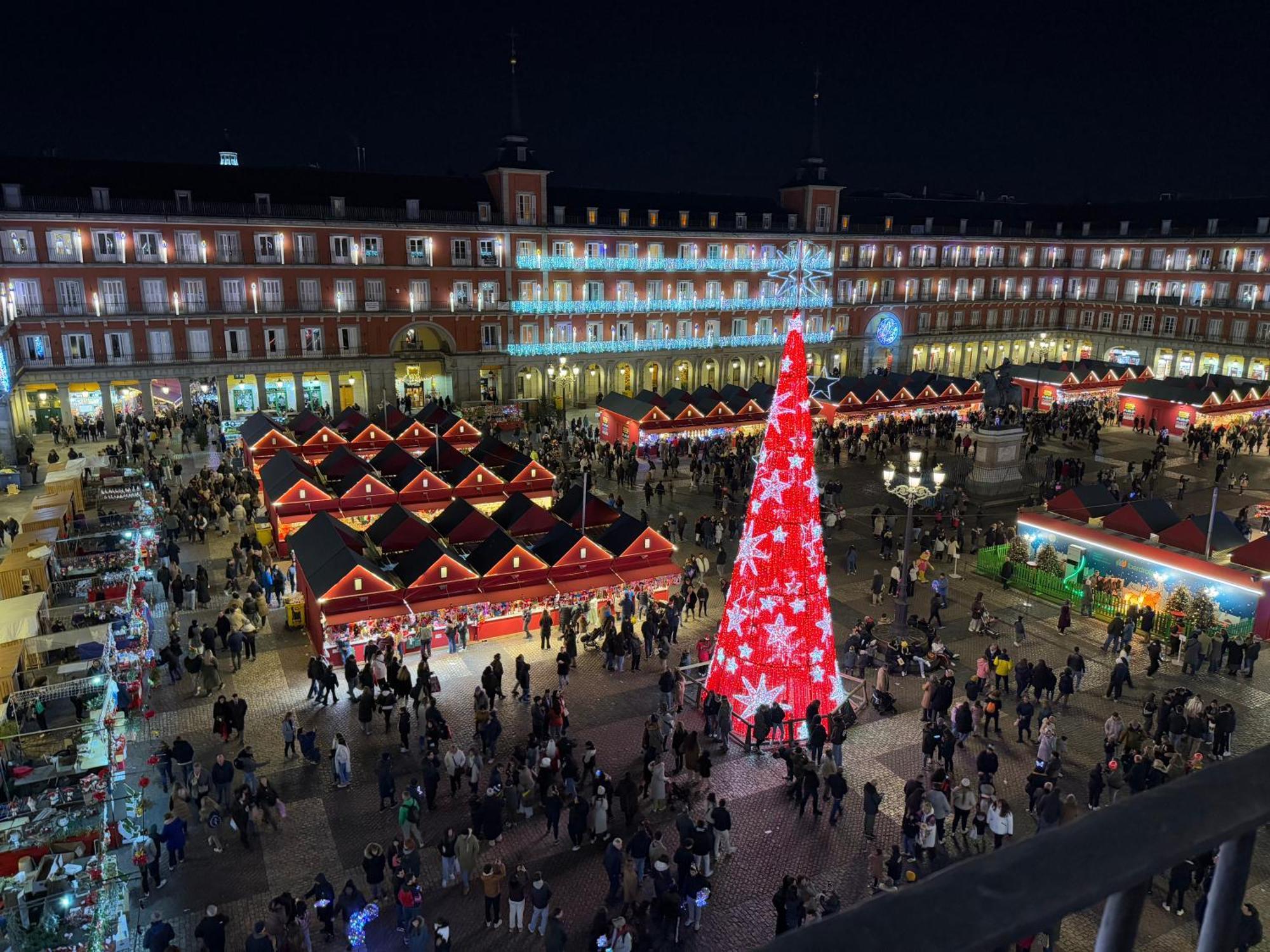 Plaza Mayor View Madrid Bagian luar foto