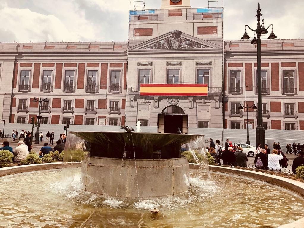 Plaza Mayor View Madrid Bagian luar foto